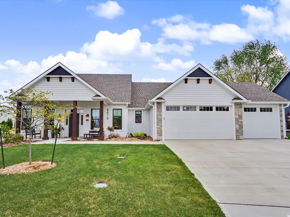 5818 Silverstone Dr, Lawrence, KS 66049