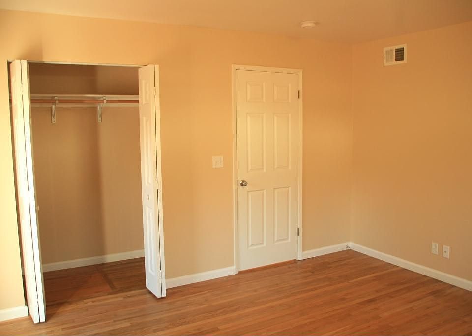 1st image of 1399 Kentwood Dr