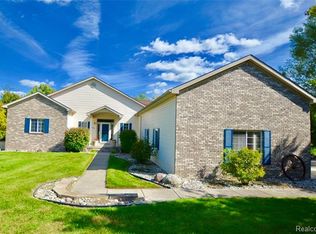 450 Tucker Ct, Ortonville, MI