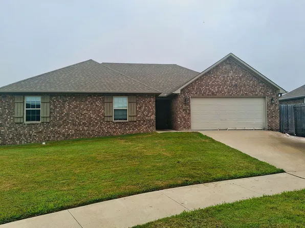 2120 Wrangler Cir, Gentry, AR 72734