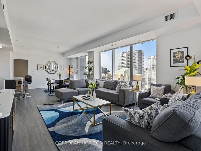 20 Edward St #Penthouse 1 — Photo 14