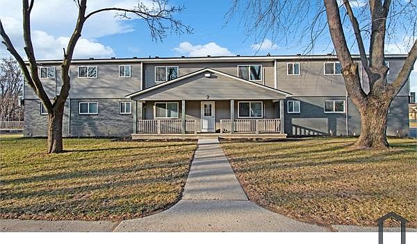 2nd image of 3901 N Averill Ave APT 401