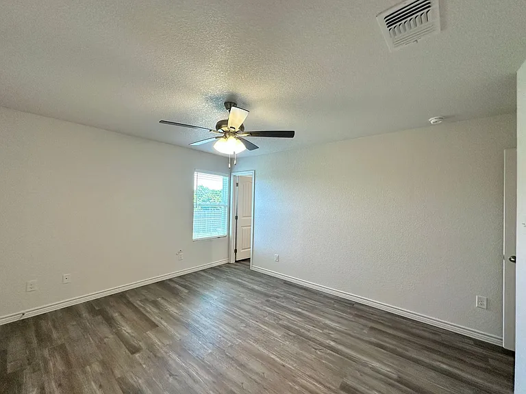 234B Dolphin Dr — Photo 22