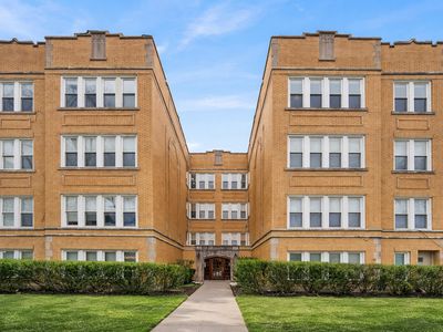 6311 N Albany Ave APT 3A, Chicago, IL, 60659