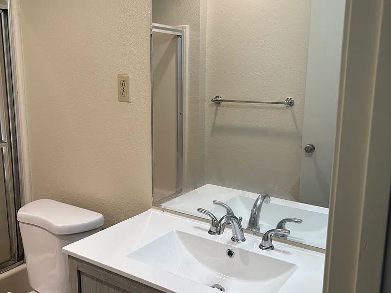 15303 S Raymond Ave #5 — Photo 24