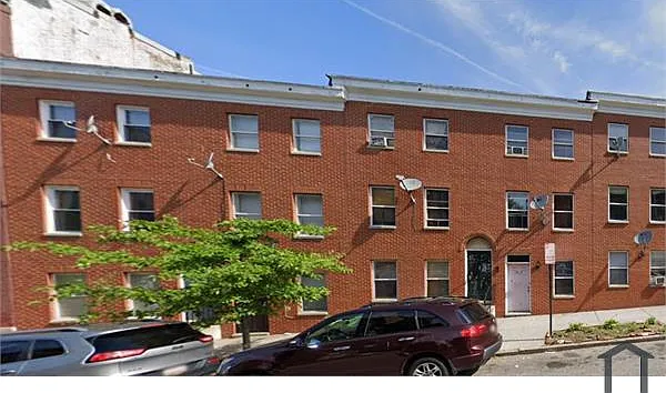 2 bed, $1,300 — Photo 1