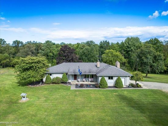 3160 Hosner Rd, Oxford, MI 48370