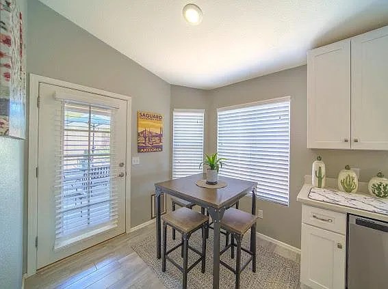 5560 W Dove Of Peace Dr — Photo 8