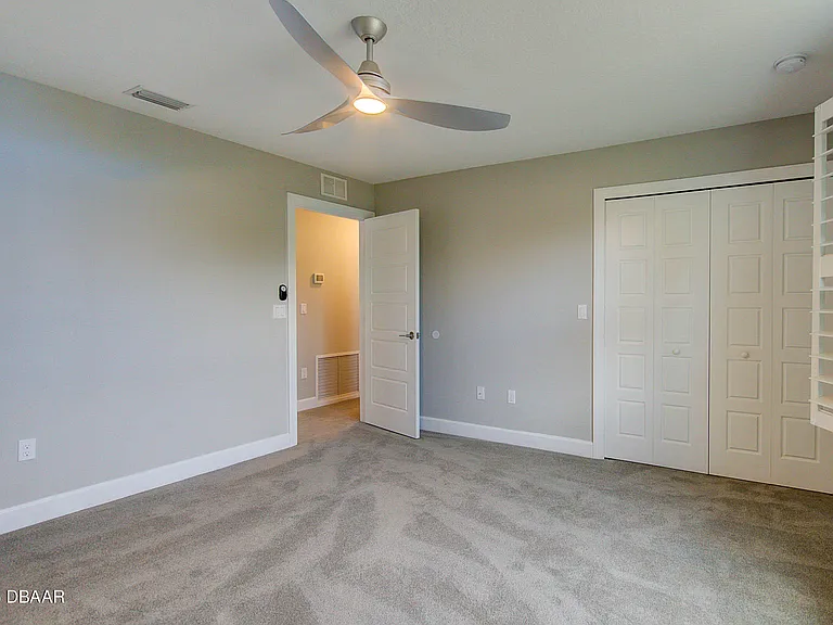 1320 N Beach St — Photo 29