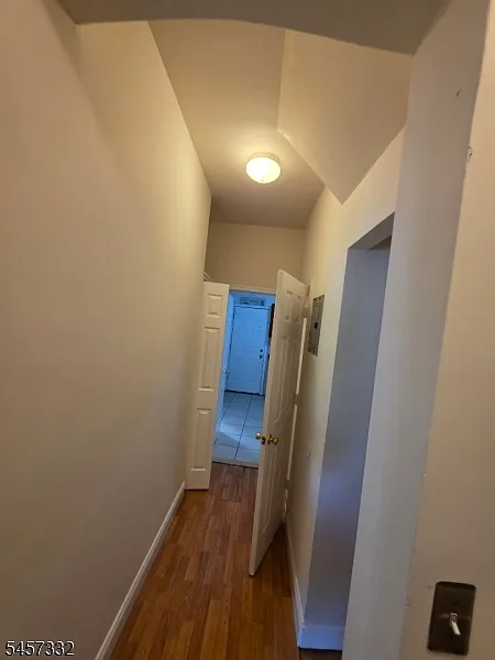 1 bed, 1.0 bath, $1,750 — Photo 2