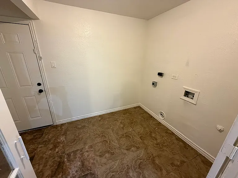 3034 Harlan Dr — Photo 12