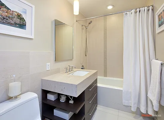 Sold by Modern Spaces | media 3