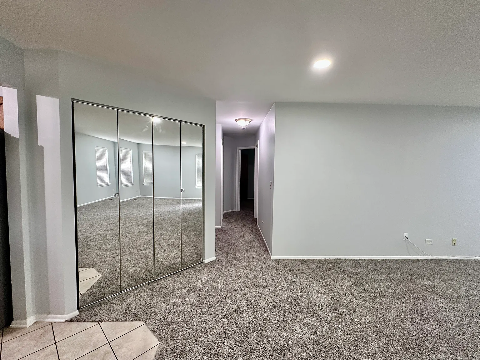 2 bed, 1206 sqft, $2,700 — Photo 3