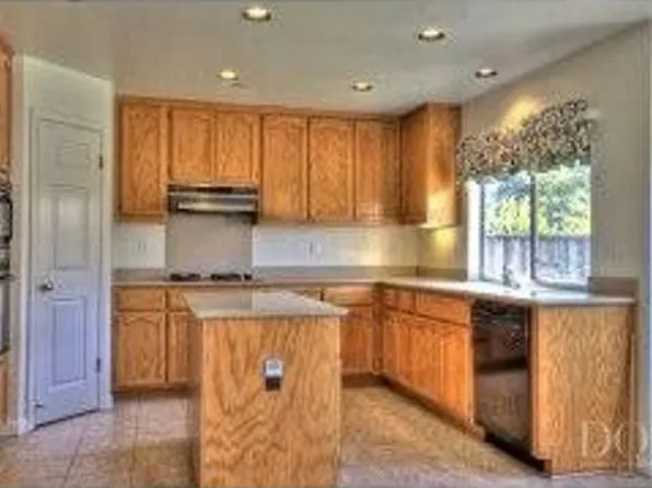 31365 Cape View Dr, Union City, CA 94587