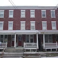 2nd image of 542 N Plum St