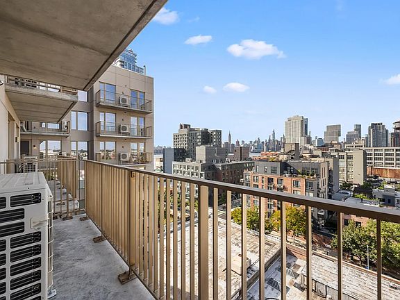 3rd image of 16 West St #509