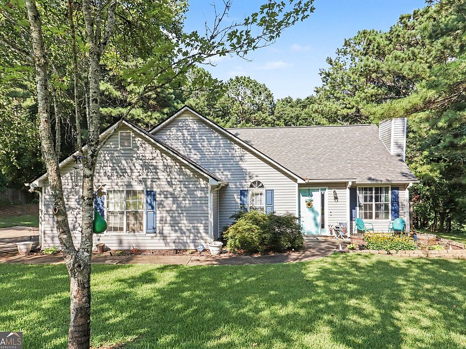 1st image of 30 Saddlebrook Way