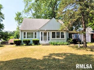 126 W Wynnwood Dr, Peoria, IL