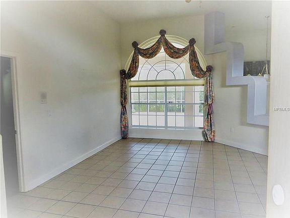 5th image of 1009 Lakeshore Blvd
