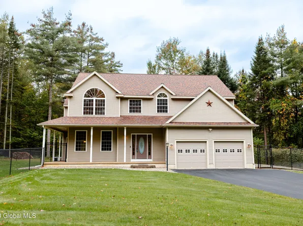 361 Gansevoort Road, Moreau, NY 12828