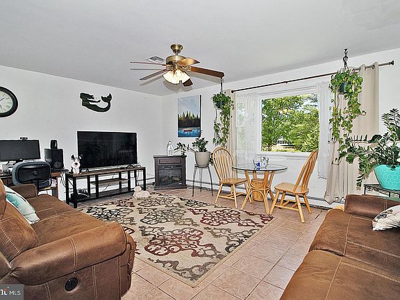 2nd image of 232 Harrington Dr N