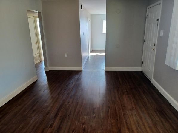 12912 Constitution Ave NE