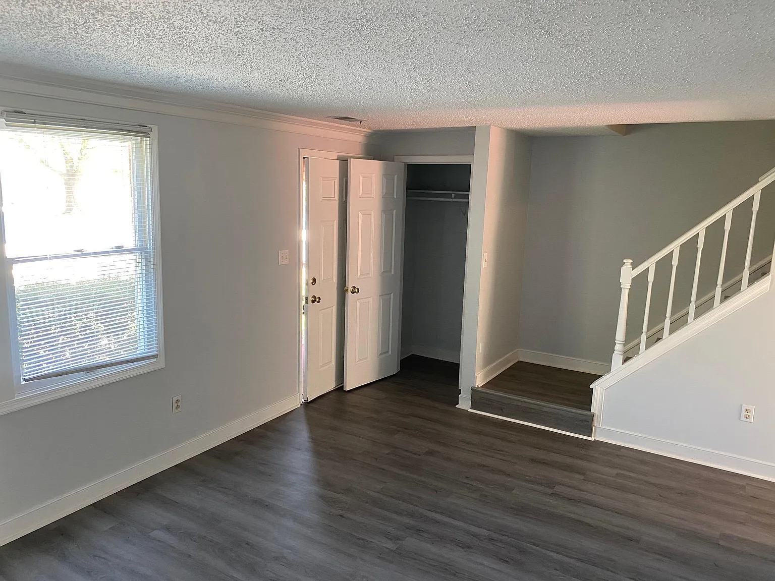 9732 Springfield Woods Cir — Photo 2