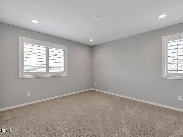 5819 N 88th Ln — Photo 20