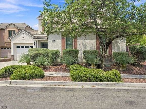 2nd image of 10464 Calico Pines Ave