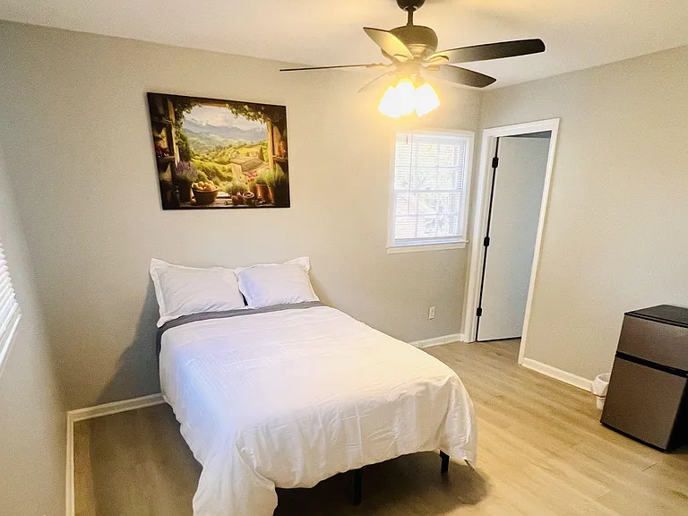 Dawnwood Dr — Photo 1