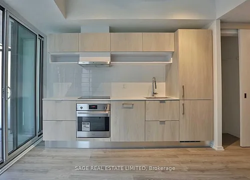 5 Soudan Ave #914 Photo 1