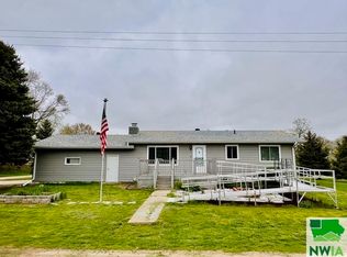 31911 3rd Ave, Elk Point, SD 57025
