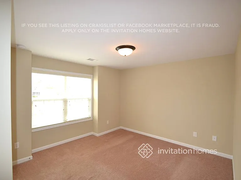 2565 Beal St — Photo 5