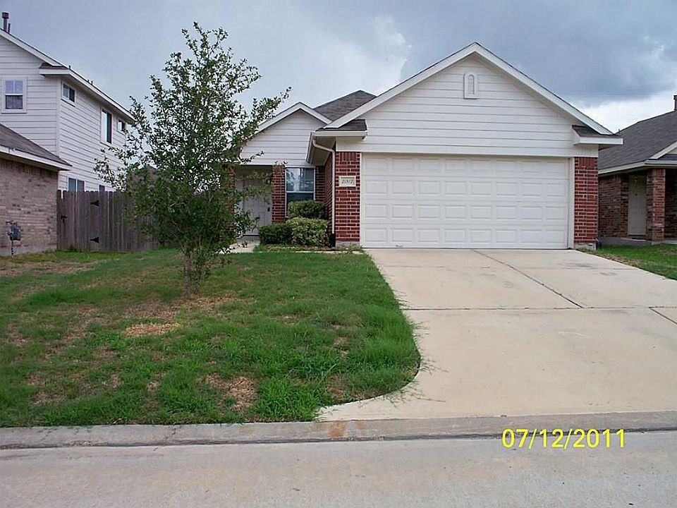 1st image of 21807 Paril Creek Dr
