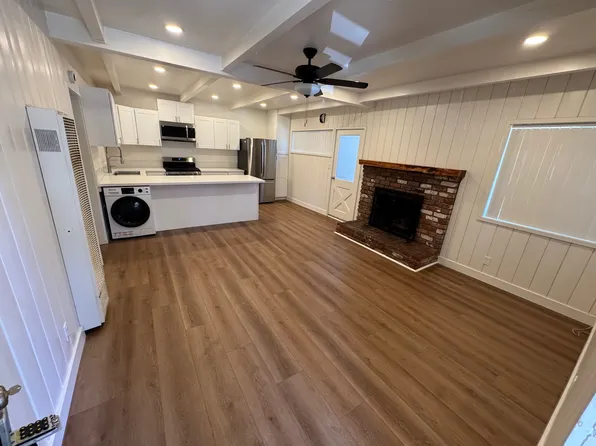 686 State Highway 138 #B, Crestline, CA 92325