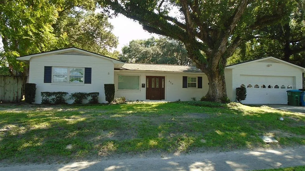 4 bed, 2.0 bath, 2006 sqft, $3,195 — Photo 1