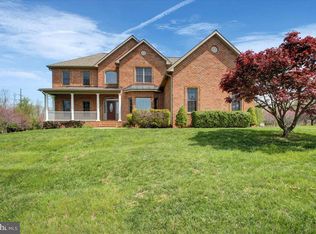11117 Shalom Ln, Hagerstown, MD 21742
