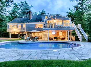 22 Tioga Pass, Short Hills, NJ 07078