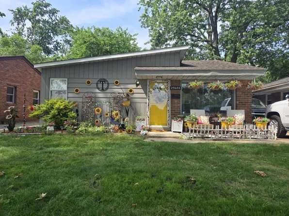 25086 Annapolis St, Dearborn Heights, MI 48125