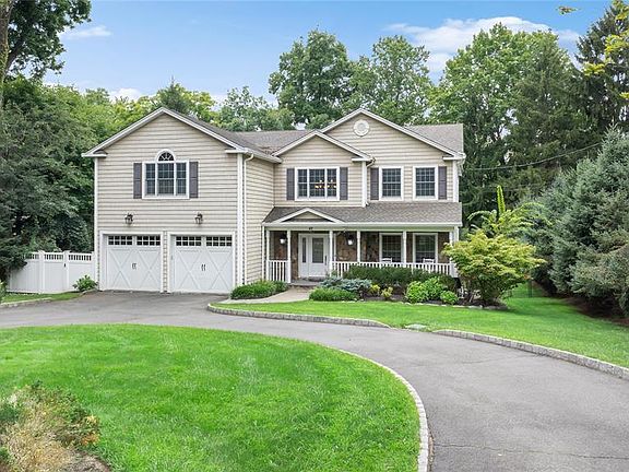 3rd image of 42 Spring Valley Road