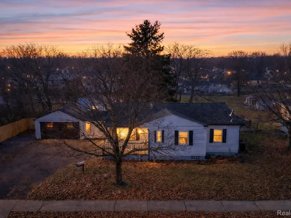 14001 Beech Daly Rd, Redford, MI 48239