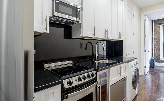Rented by Douglas Elliman | media 16
