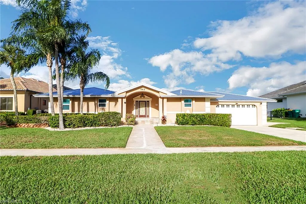 4 bed, 2.5 bath, 2462 sqft, $5,500 — Photo 4