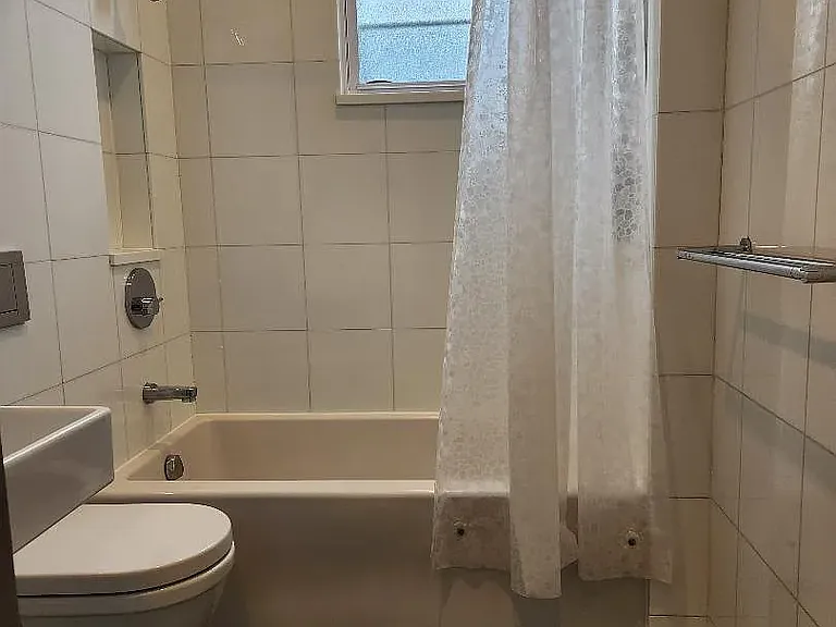54 Hausman St #1A — Photo 15