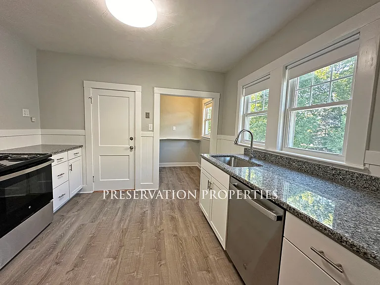44 Washburn Ave #2A — Photo 1