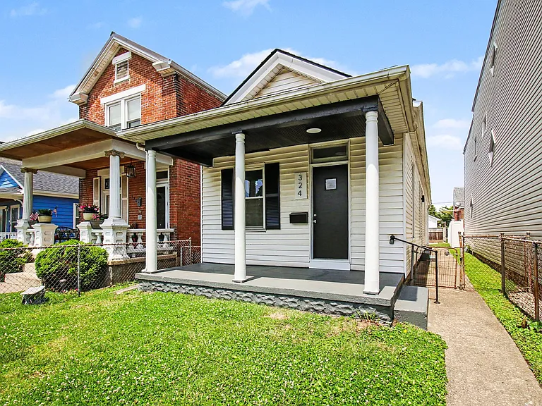 324 Linden St — Photo 2