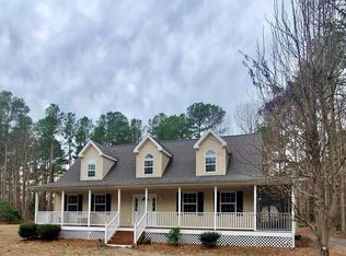 279 Travellers Cir, Montross, VA 22520