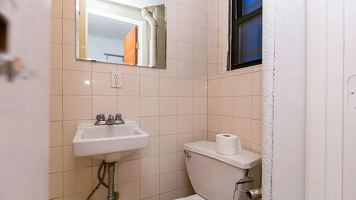 Rented by Nooklyn NYC LLC | media 29