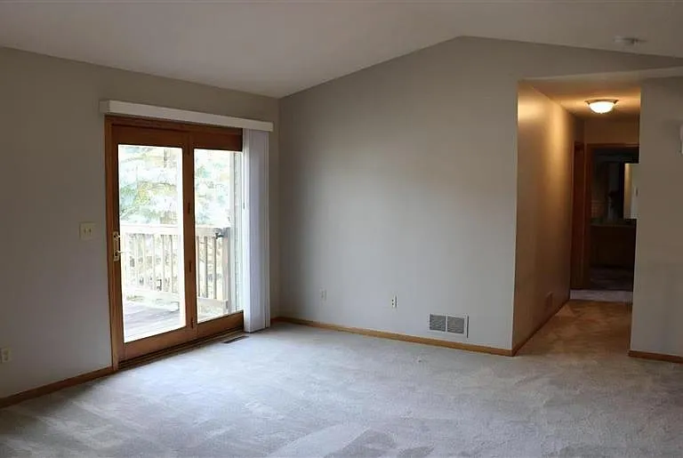 1925 Windjammer Dr — Photo 11
