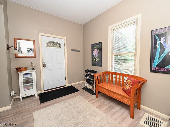 4th image of 6110 Wakefield Ave